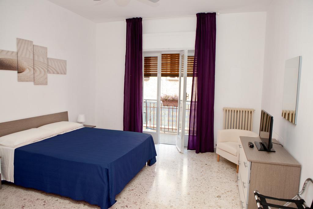 Maipiusenza House Monopoli Exterior foto