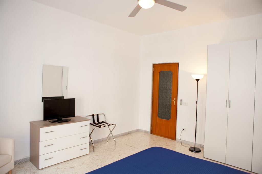 Maipiusenza House Monopoli Exterior foto